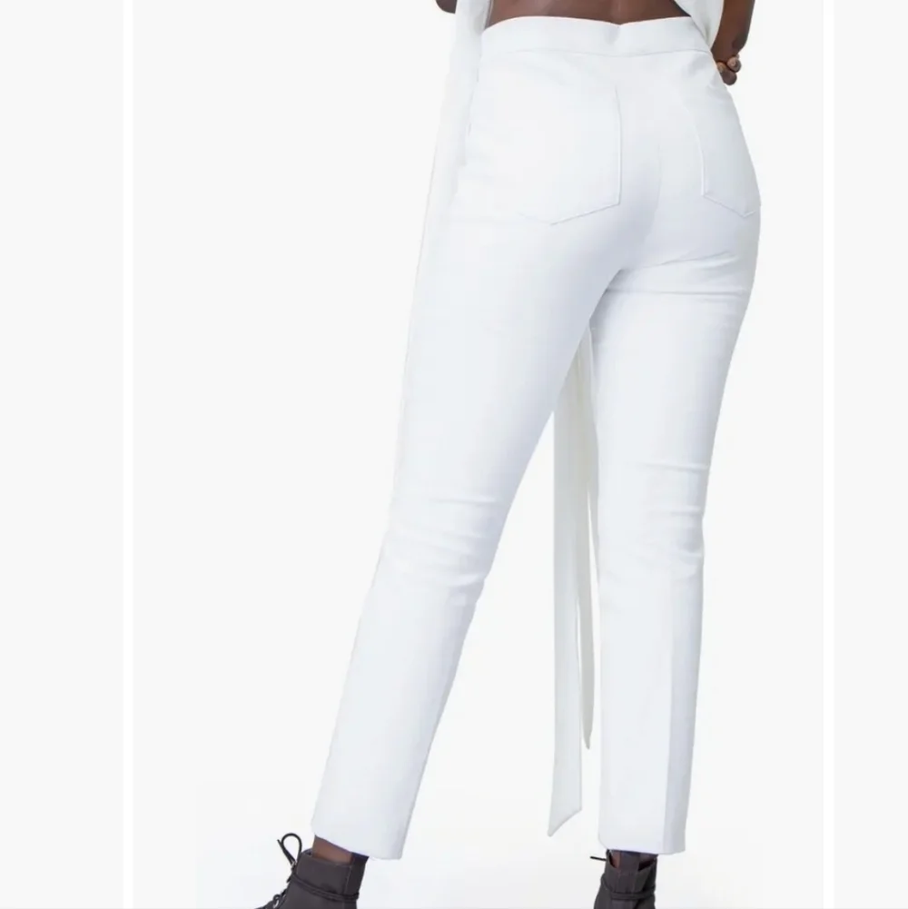 SPANX NWT On The Go Slim Straight Ankle Pants with Ultimate Opacity Technology S